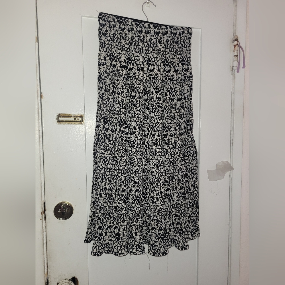 Alice Blue Midi Skirt Women Small Black  Pleated Lined Elastic Waist